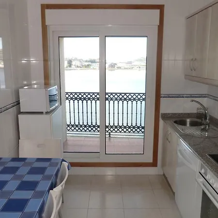 Piso En Vivero. Excelentes Vistas A La Ria. Апартаменты